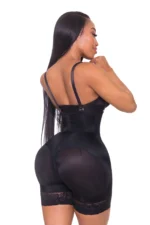 Short Strapless Girdle with Medium Compression - Image 12