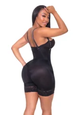 Short Strapless Girdle with Medium Compression - Image 10